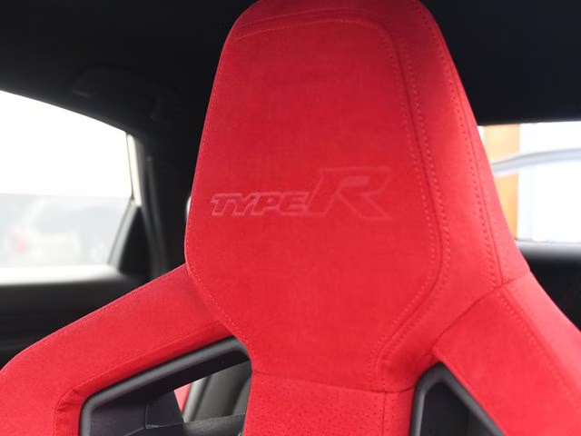 2025 Championship White Honda Civic Type R FWD Hatchback