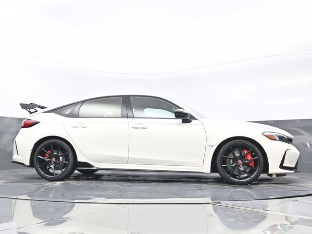 2025 Championship White Honda Civic Type R FWD Hatchback