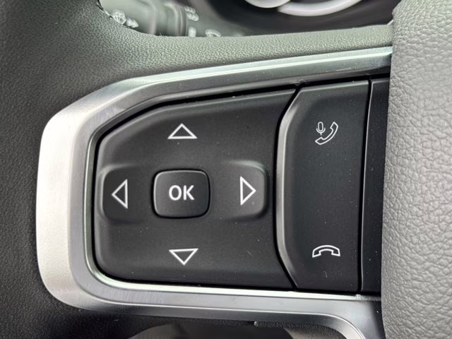 2026 Diamond Black Crystal Pearlcoat Ram 3500 Big Horn 4X4 Truck