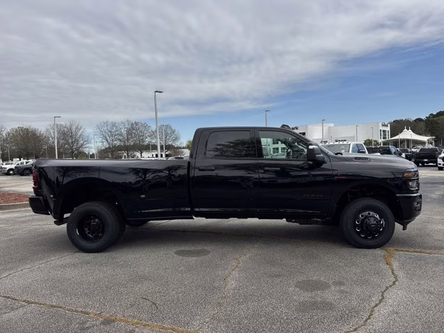 2026 Diamond Black Crystal Pearlcoat Ram 3500 Big Horn 4X4 Truck