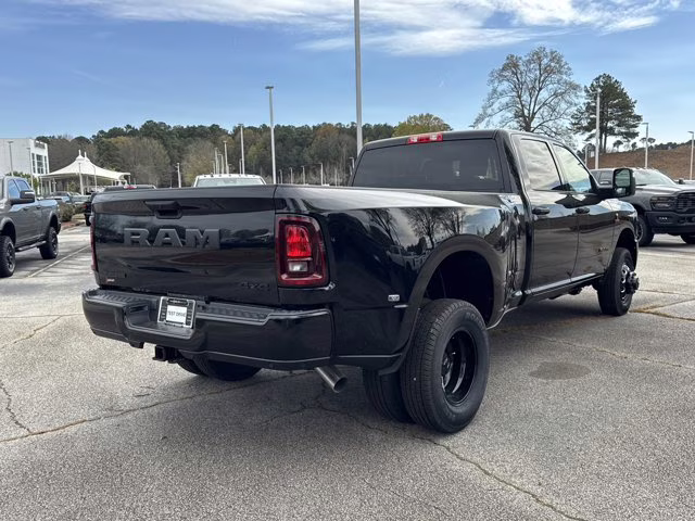 2026 Diamond Black Crystal Pearlcoat Ram 3500 Big Horn 4X4 Truck