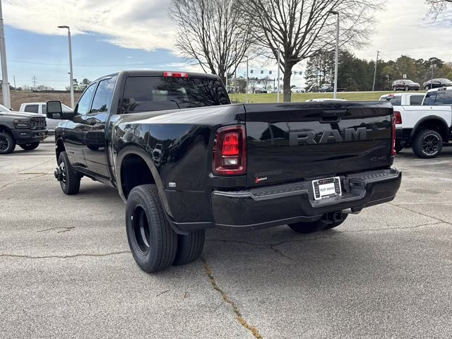 2026 Diamond Black Crystal Pearlcoat Ram 3500 Big Horn 4X4 Truck