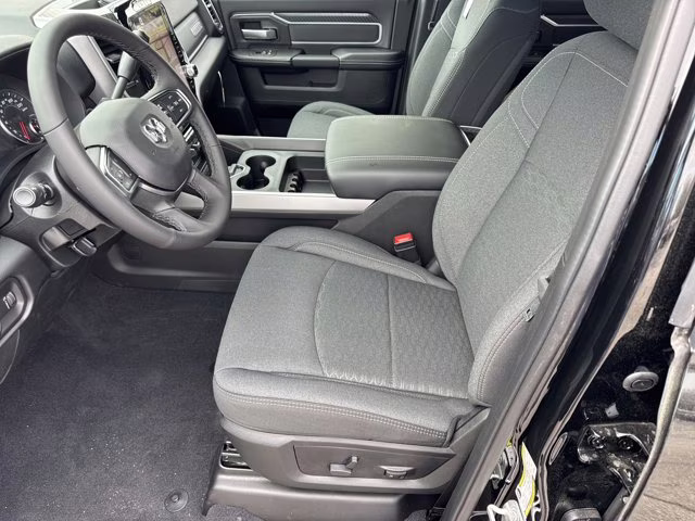 2026 Diamond Black Crystal Pearlcoat Ram 3500 Big Horn 4X4 Truck