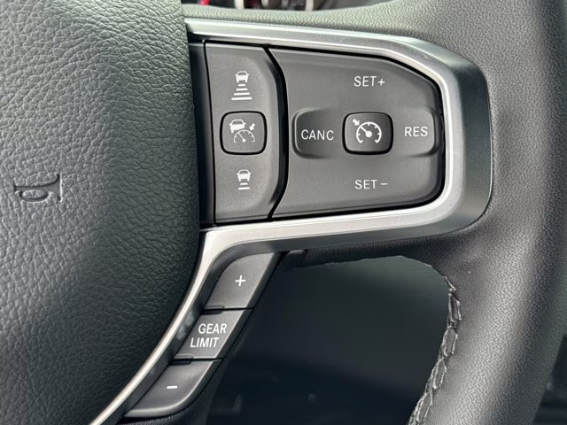 2026 Diamond Black Crystal Pearlcoat Ram 3500 Big Horn 4X4 Truck