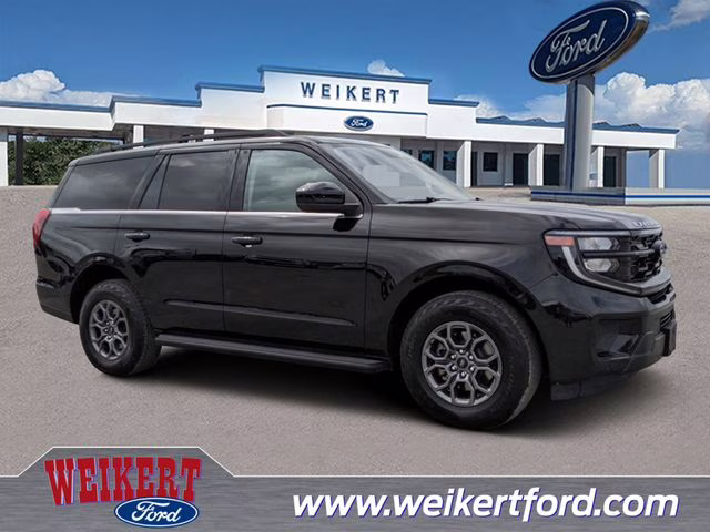 2025 Black Metallic Ford Expedition Active 4X4 SUV
