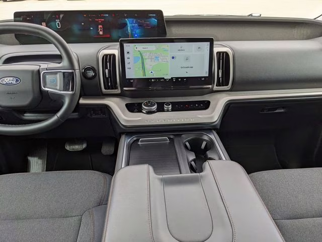 2025 Black Metallic Ford Expedition Active 4X4 SUV