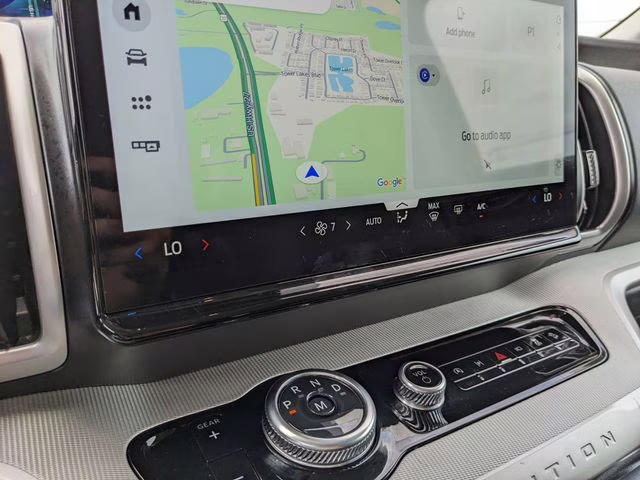 2025 Black Metallic Ford Expedition Active 4X4 SUV