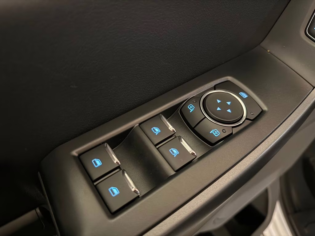 2026 Oxford White Ford Super Duty F-250 SRW XLT 4X4 Truck