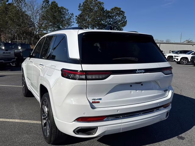 2023 Bright White Clearcoat Jeep Grand Cherokee 4xe Overland 4X4 SUV