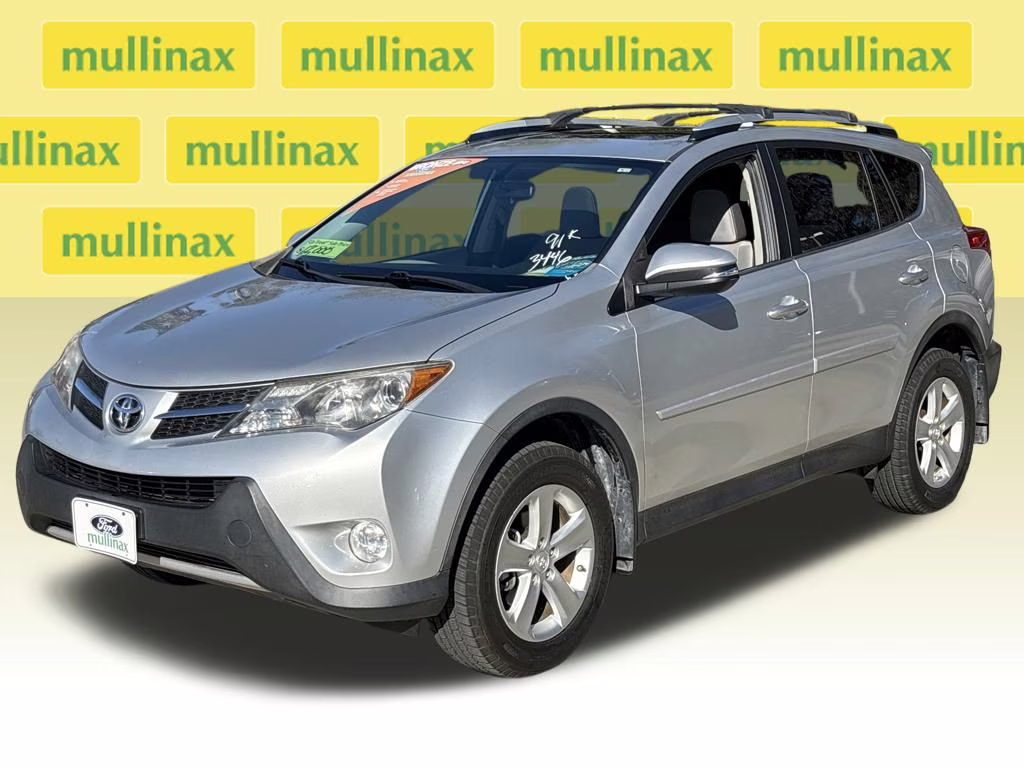 2013 Classic Silver Metallic Toyota RAV4 XLE AWD SUV