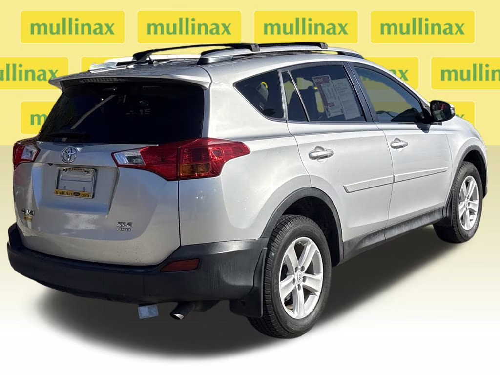 2013 Classic Silver Metallic Toyota RAV4 XLE AWD SUV