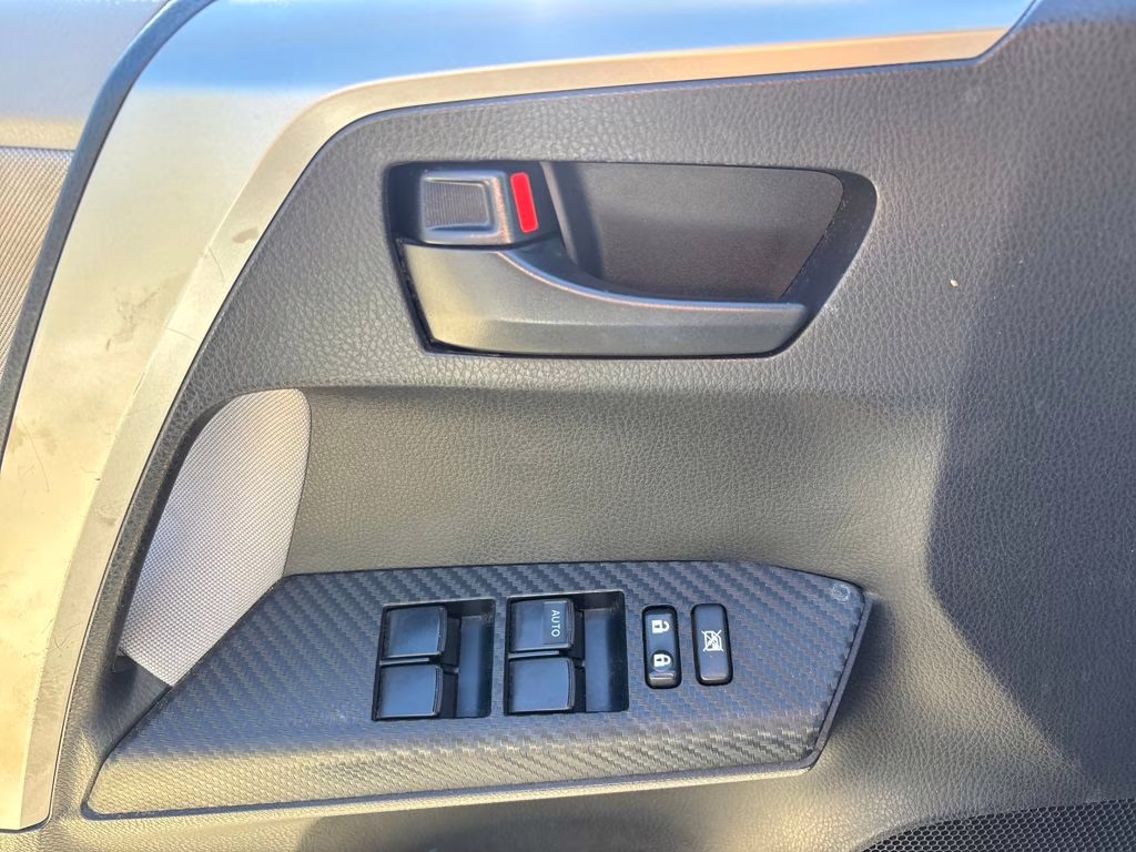 2013 Classic Silver Metallic Toyota RAV4 XLE AWD SUV