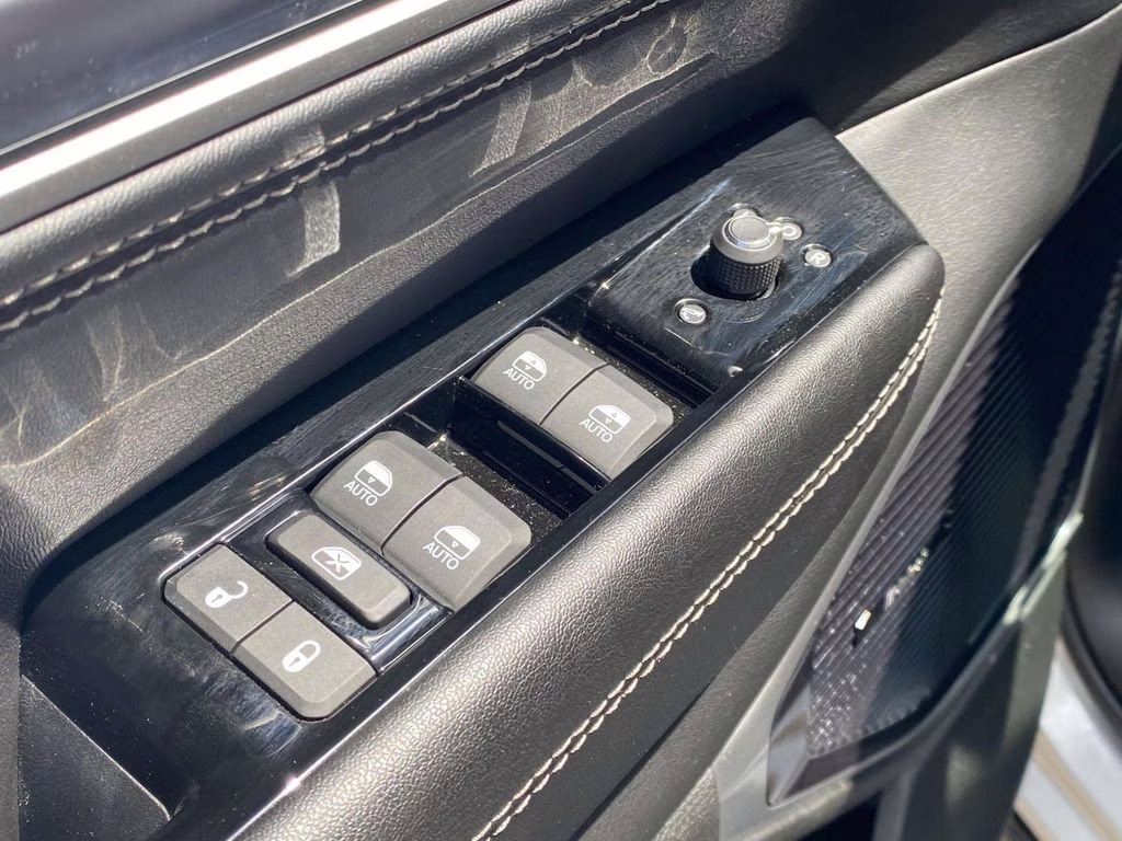 2026 Silver Zynith Jeep Grand Wagoneer Limited Altitude 4X4 SUV