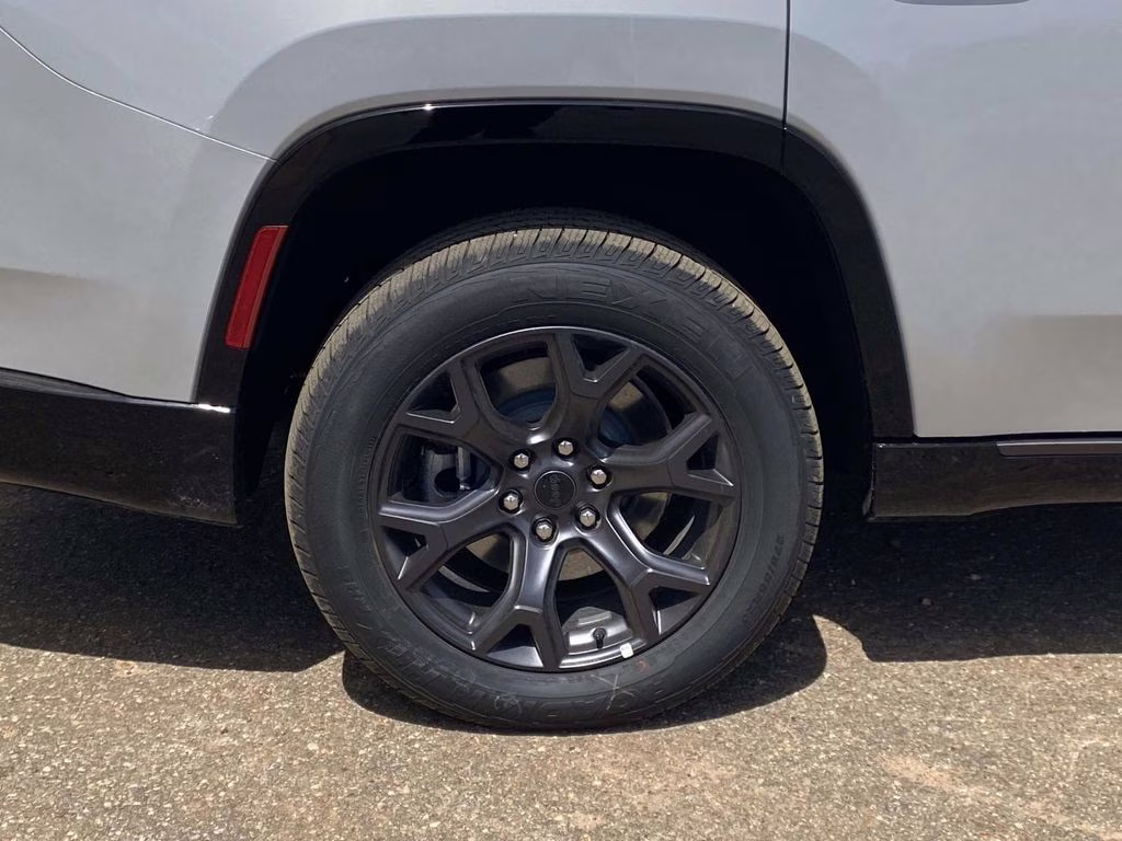 2026 Silver Zynith Jeep Grand Wagoneer Limited Altitude 4X4 SUV