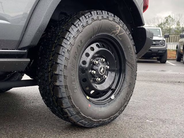 2026 Gray Metallic Ford Bronco Big Bend 4X4 SUV