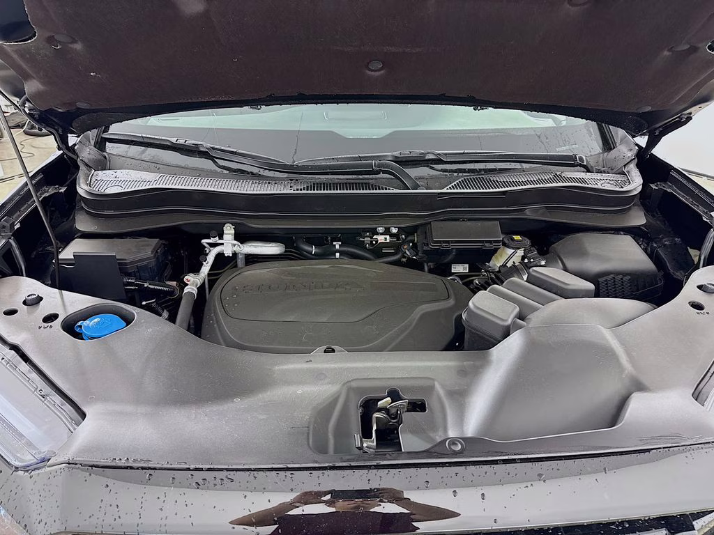 2026 Crystal Black Pearl Honda Ridgeline Black Edition AWD Truck