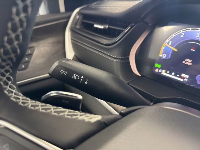 2026 Bright White Clearcoat Jeep Grand Cherokee Limited 4X4 SUV