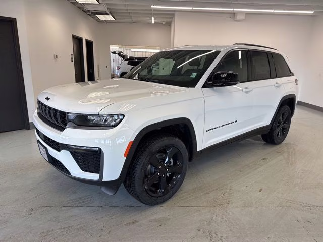 2026 Bright White Clearcoat Jeep Grand Cherokee Limited 4X4 SUV