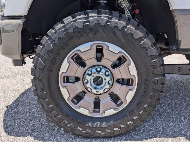 2026 Star White Metallic Tri-Coat Ford Super Duty F-250 SRW King Ranch 4X4 Truck