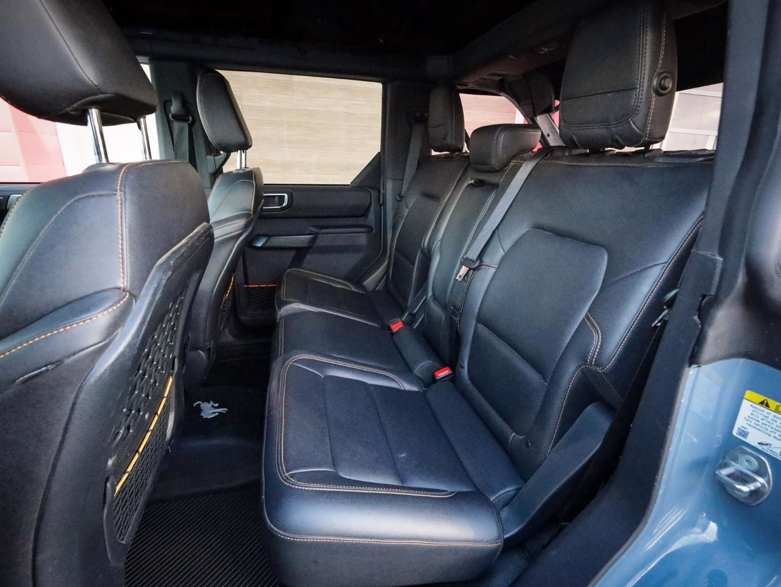 2024 Azure Gray Metallic Tri-Coat Ford Bronco Badlands 4 Door Advanced 4x4 4X4 SUV