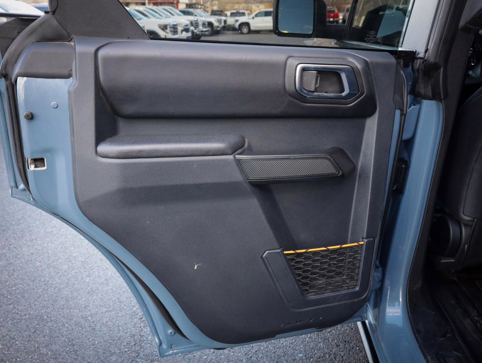 2024 Azure Gray Metallic Tri-Coat Ford Bronco Badlands 4 Door Advanced 4x4 4X4 SUV