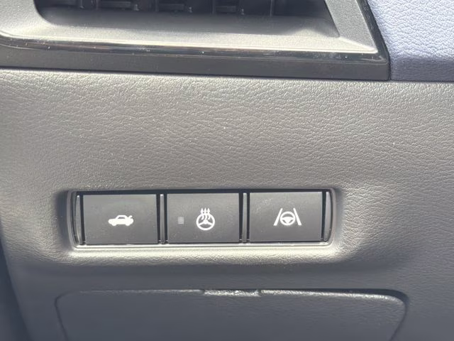 2026 Aspen White Tricoat Nissan Sentra SL FWD Sedan