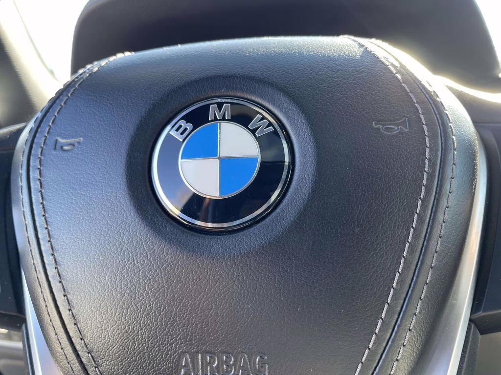 2022 Mineral White Metallic BMW X5 sDrive40i RWD SUV