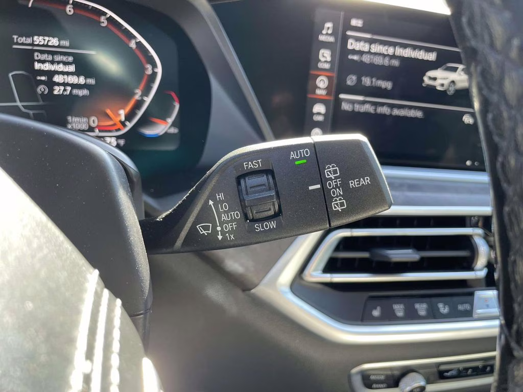 2022 Mineral White Metallic BMW X5 sDrive40i RWD SUV