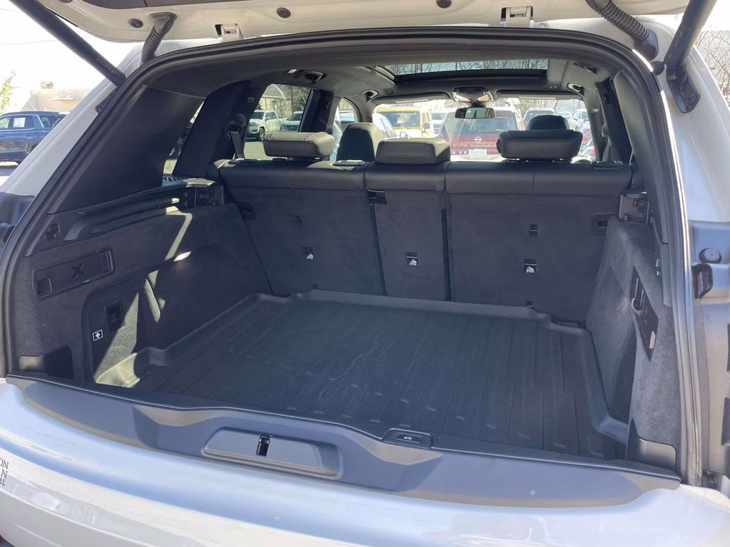 2022 Mineral White Metallic BMW X5 sDrive40i RWD SUV