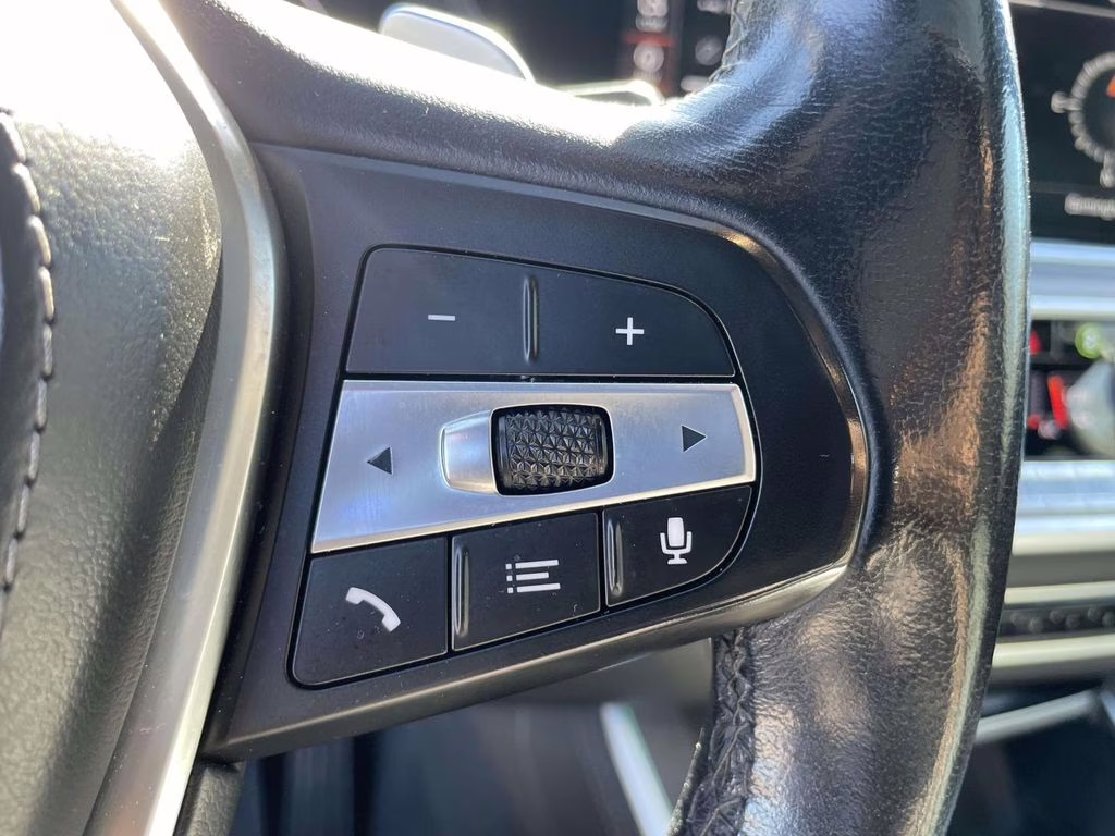 2022 Mineral White Metallic BMW X5 sDrive40i RWD SUV