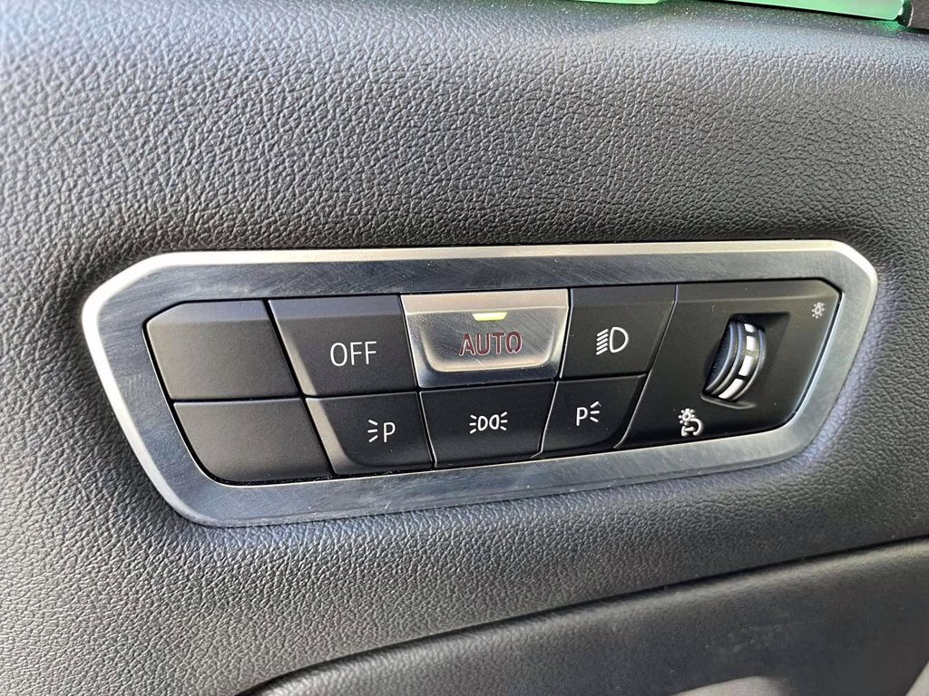 2022 Mineral White Metallic BMW X5 sDrive40i RWD SUV