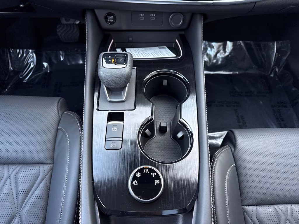 2026 Everest White Pearl Tricoat Nissan Rogue Platinum AWD SUV