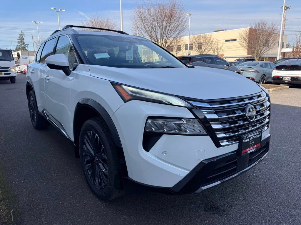 2026 Everest White Pearl Tricoat Nissan Rogue Platinum AWD SUV