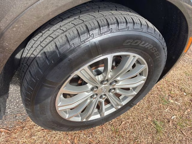 2019 Dark Mocha Metallic Cadillac XT5 Luxury AWD SUV