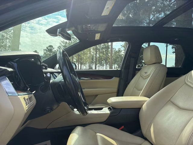 2019 Dark Mocha Metallic Cadillac XT5 Luxury AWD SUV