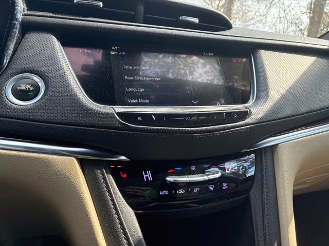 2019 Dark Mocha Metallic Cadillac XT5 Luxury AWD SUV