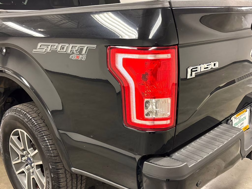 2016 Shadow Black Ford F-150 XLT 4X4 Truck