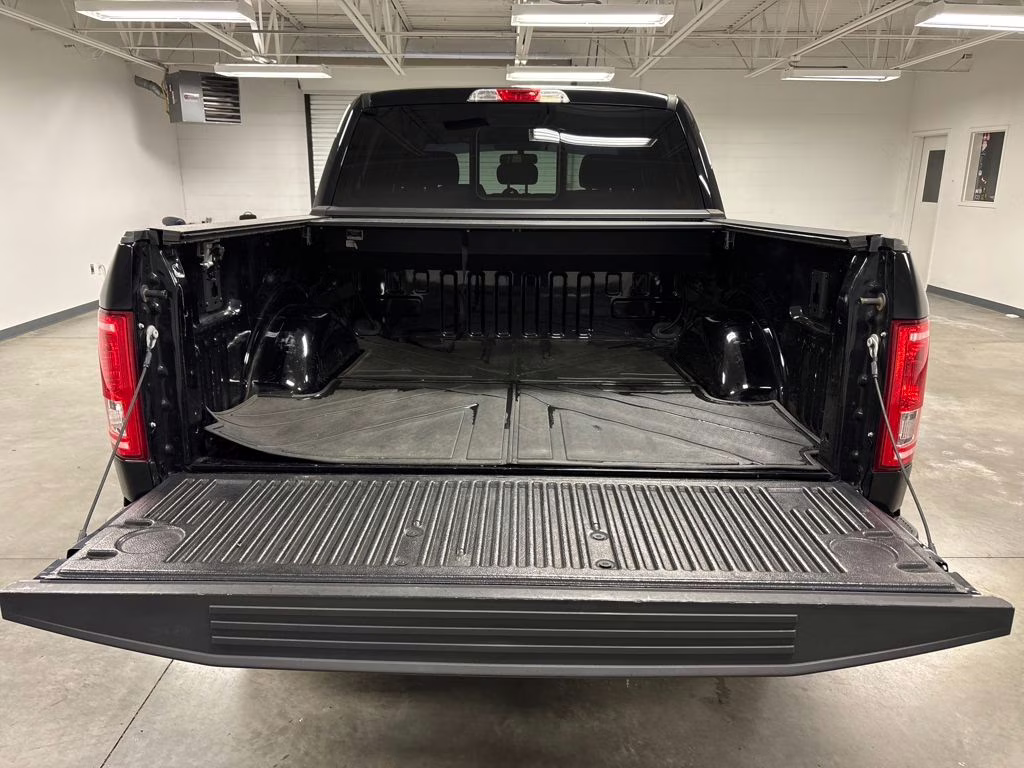 2016 Shadow Black Ford F-150 XLT 4X4 Truck