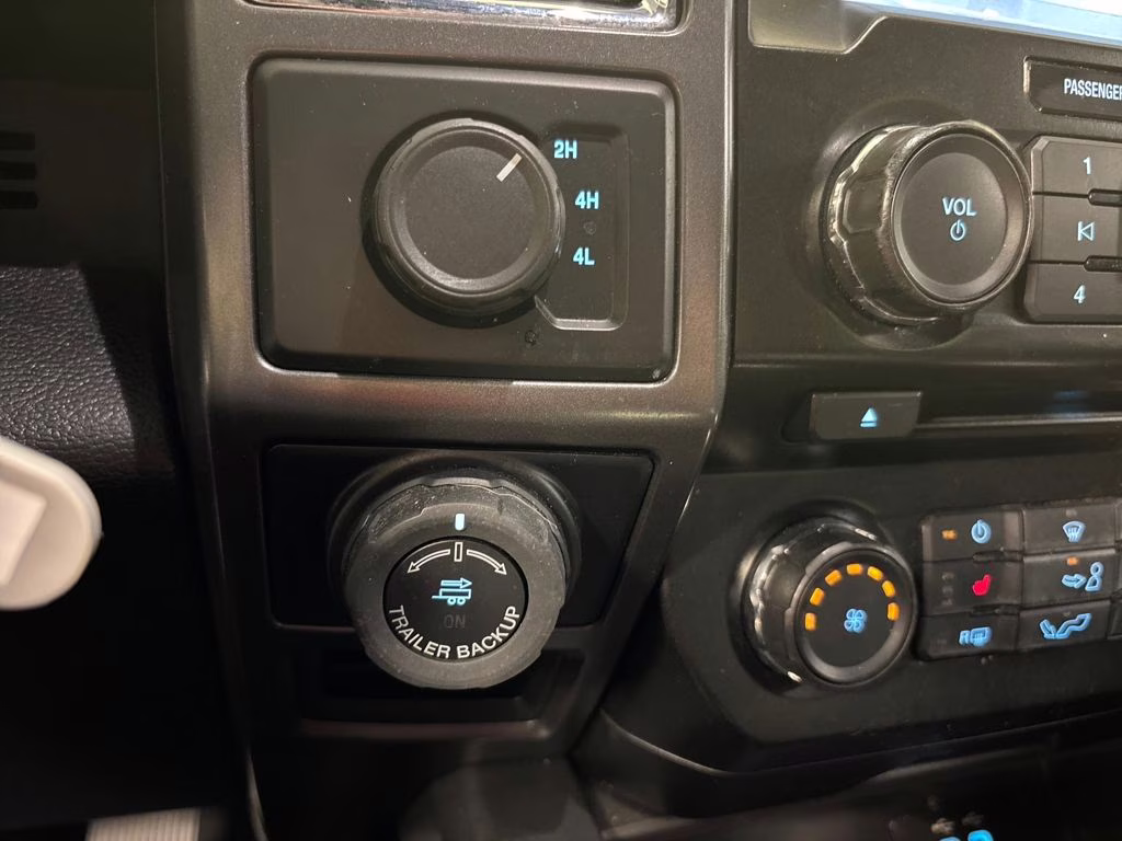 2016 Shadow Black Ford F-150 XLT 4X4 Truck