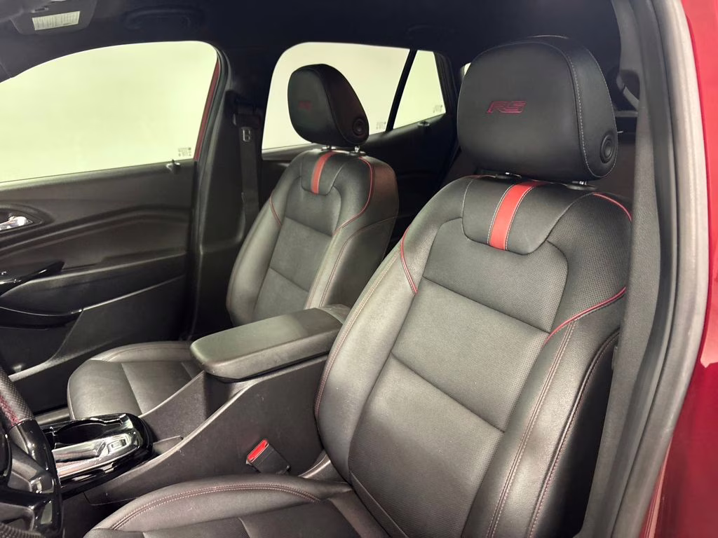 2025 Crimson Metallic Chevrolet Trax 2RS FWD SUV