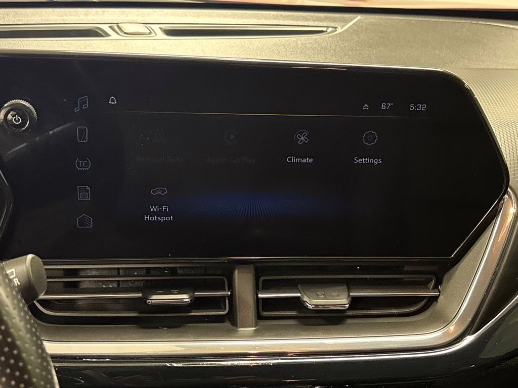 2025 Crimson Metallic Chevrolet Trax 2RS FWD SUV