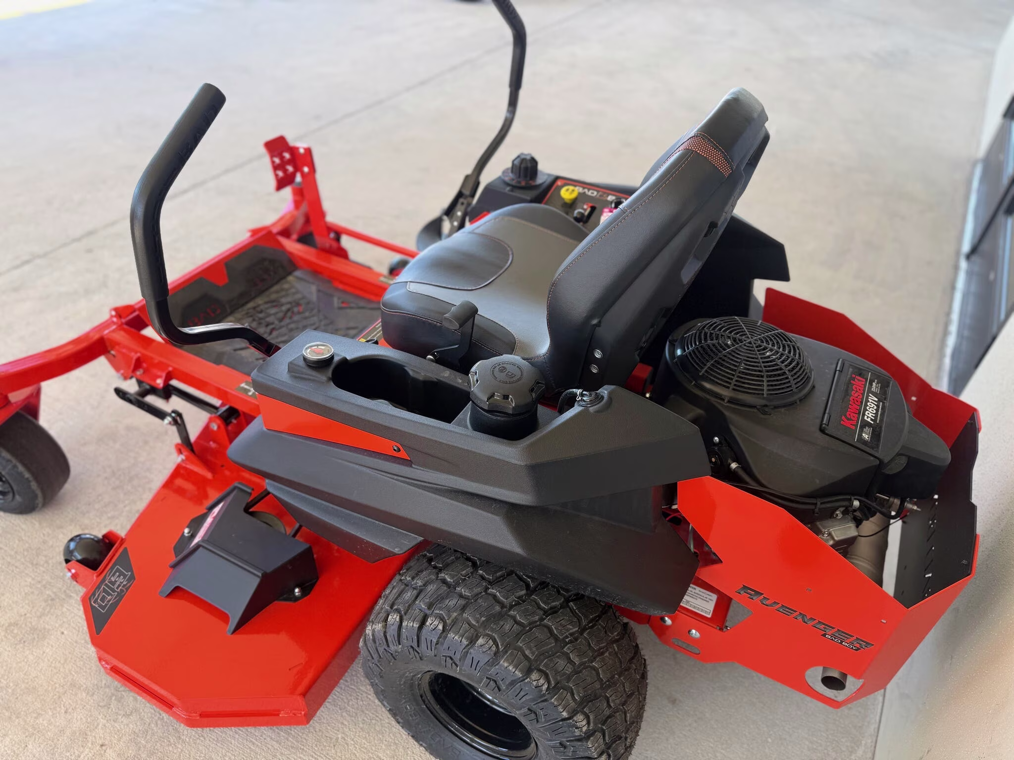 2026 Bad Boy Mowers ZT Avenger 60 Lawn Mower