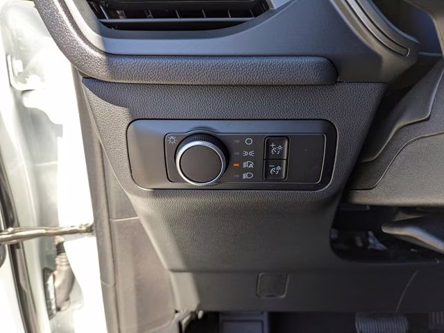 2026 Oxford White Ford Escape Active FWD SUV