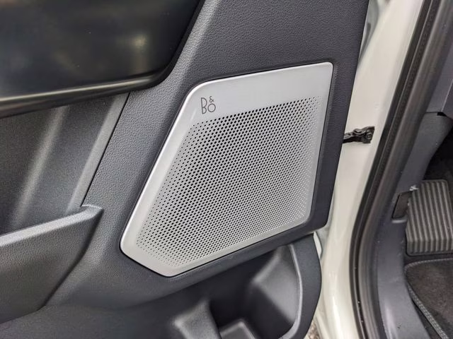 2025 Star White Metallic Tri-Coat Ford F-150 Platinum 4X4 Truck