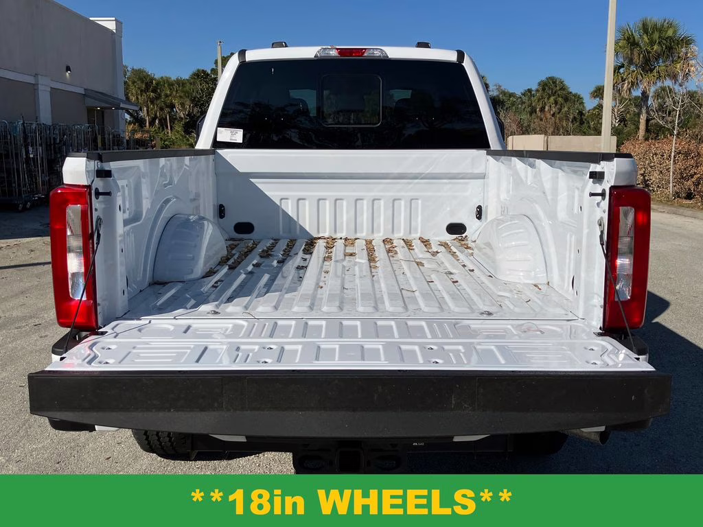 2026 Oxford White Ford Super Duty F-250 SRW XL 4X4 Truck