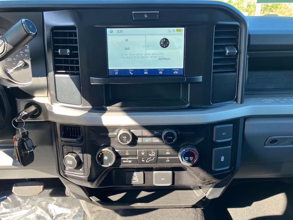 2026 Oxford White Ford Super Duty F-250 SRW XL 4X4 Truck