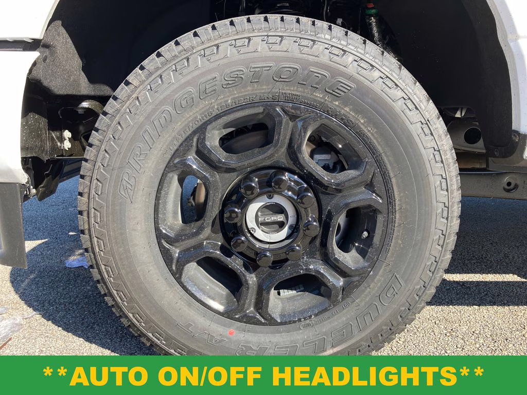 2026 Oxford White Ford Super Duty F-250 SRW XL 4X4 Truck