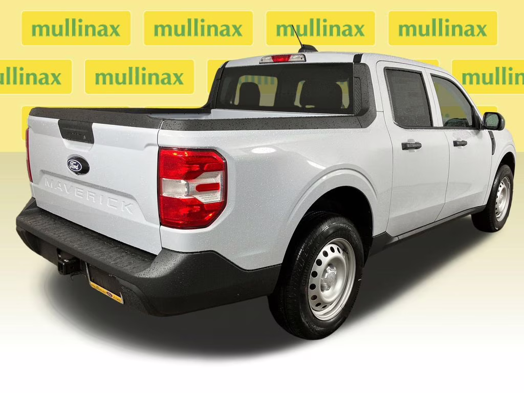 2026 Space White Metallic Ford Maverick XL FWD Truck