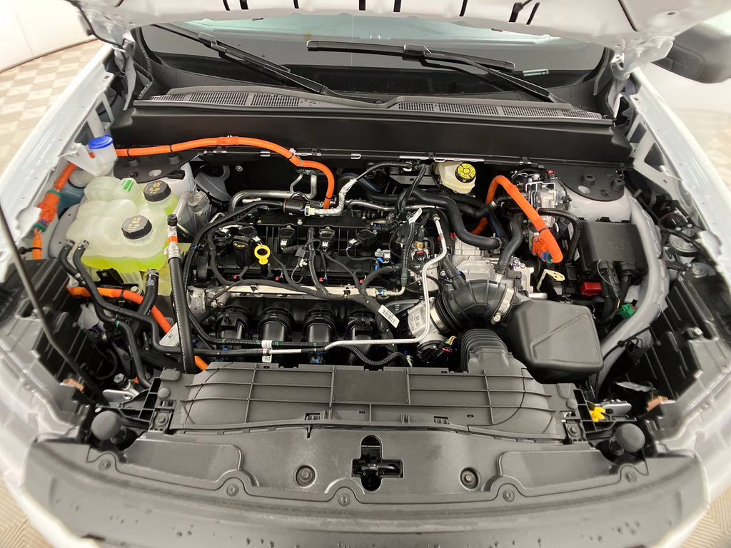 2026 Oxford White Ford Maverick XL AWD Truck