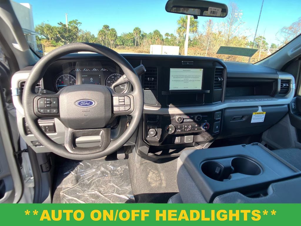 2026 Oxford White Ford Super Duty F-250 SRW STX 4X4 Truck